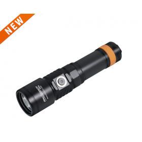 Latarka nurkowa OrcaTorch D710 – 3000 lm, USB-C w akumulatorze, akumulator 21700, głębokość 150 m